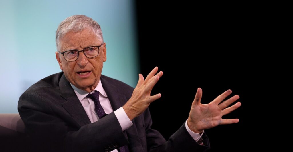 Bill Gates preocupado por el futuro de la IA tras un cambio de postura
